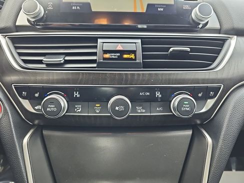 Used 2021 Honda Accord Touring image 29