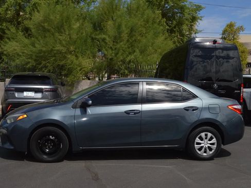 Used 2014 Toyota Corolla L w/ Protection Package FWD image 2