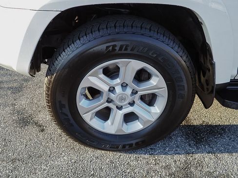 Used 2019 Toyota 4Runner SR5 Premium image 37