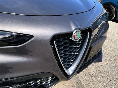 Used 2024 Alfa Romeo Stelvio Ti w/ Performance Driving Package image 30