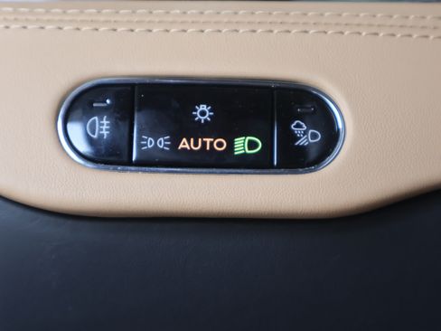 Used 2022 Bentley Continental GT AWD/4WD image 31