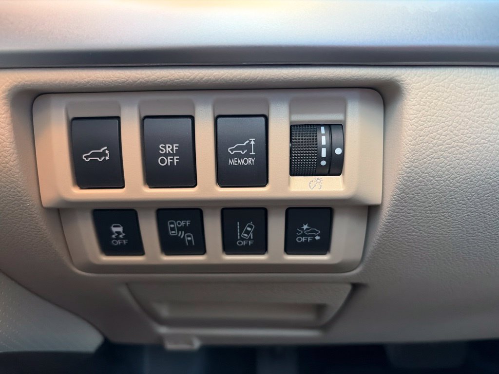 Used 2016 Subaru Outback 2.5i Limited AWD/4WD image 31