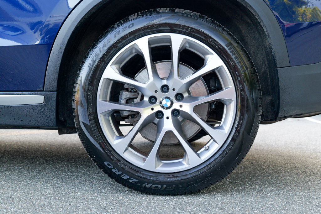 Used 2024 BMW X5 xDrive40i w/ Premium Package AWD/4WD image 14