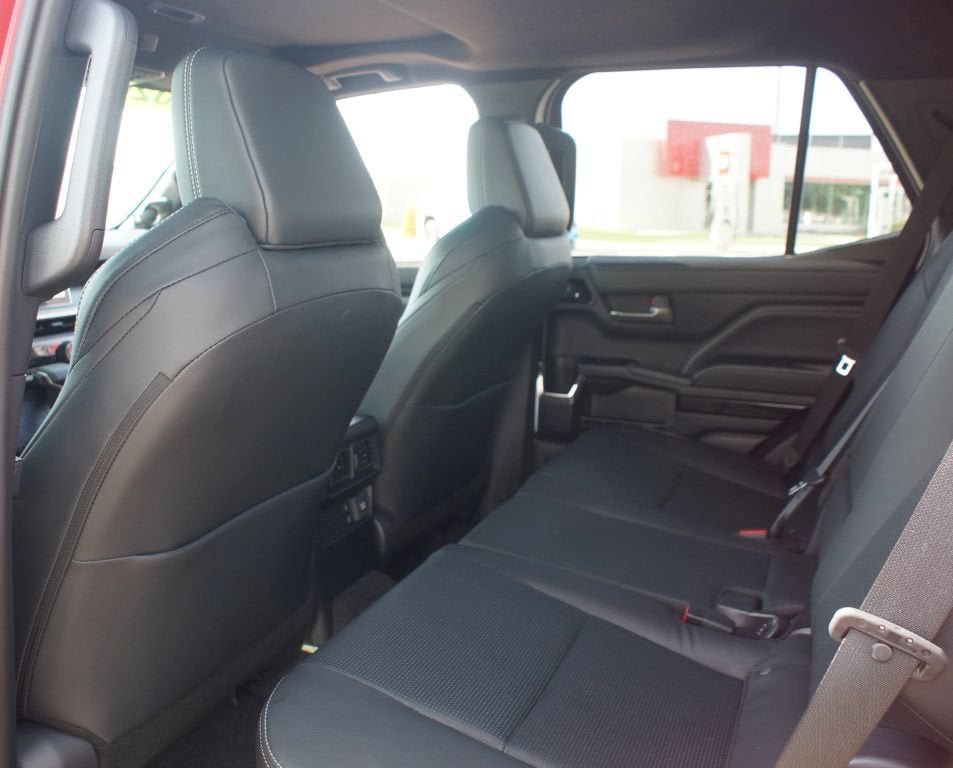 Used 2026 Toyota 4Runner Limited AWD/4WD image 15
