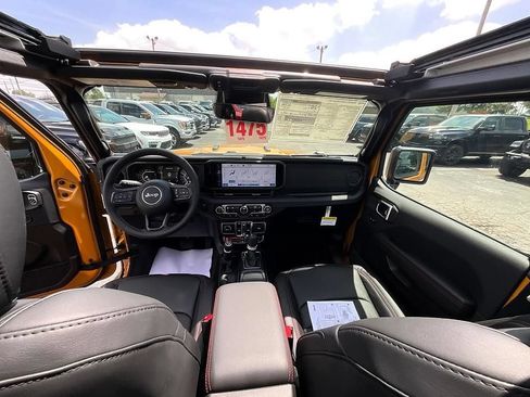 New 2026 Jeep Wrangler Unlimited Rubicon AWD/4WD image 35