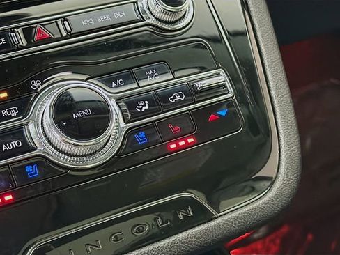 Used 2022 Lincoln Corsair Reserve w/ Sport Package image 22