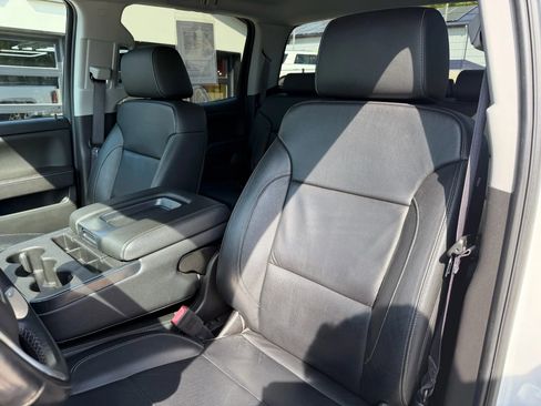 Used 2017 GMC Sierra 1500 SLT w/ SLT Premium Package image 16