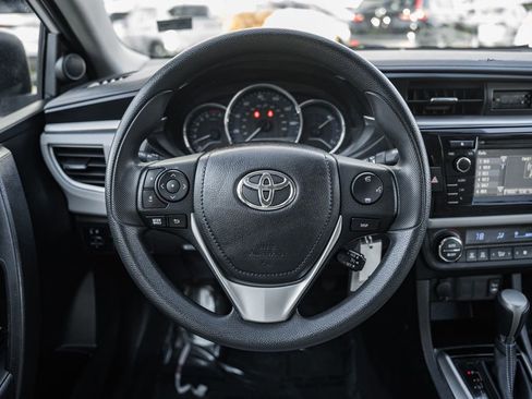 Used 2015 Toyota Corolla LE image 25