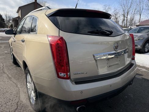 Used 2011 Cadillac SRX Luxury image 4