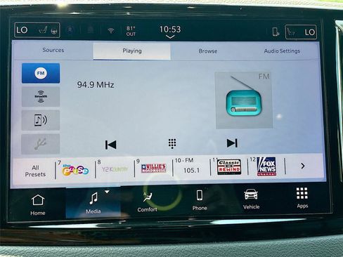 Used 2025 Chrysler Pacifica Select FWD image 14