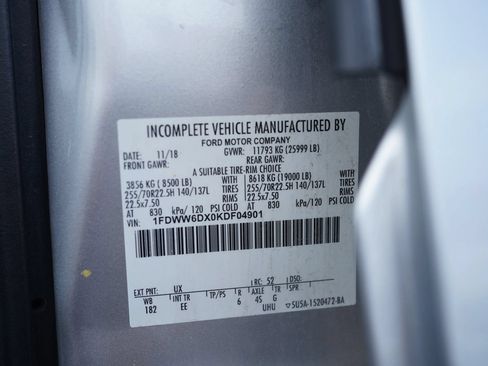 Used 2019 Ford F650 2WD Crew Cab Super Duty image 28