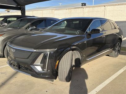 Used 2024 Cadillac Lyriq Luxury w/ LPO, Floor Liner Package