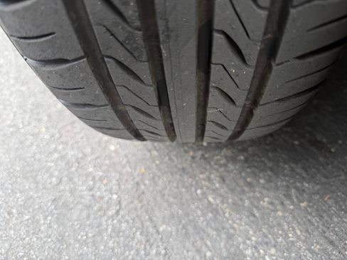 Used 2013 Hyundai Elantra GLS w/ Preferred Pkg image 35