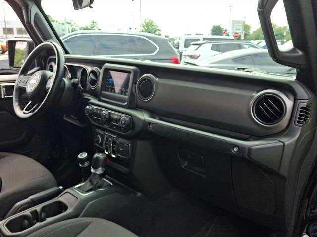 Certified 2023 Jeep Gladiator Sport AWD/4WD image 11