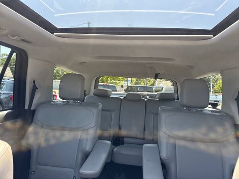 Used 2025 Ford Expedition Active AWD/4WD image 49