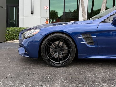 Used 2017 Mercedes-Benz SL 550 image 22
