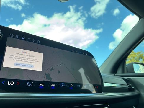 New 2026 Chevrolet Traverse LT image 25