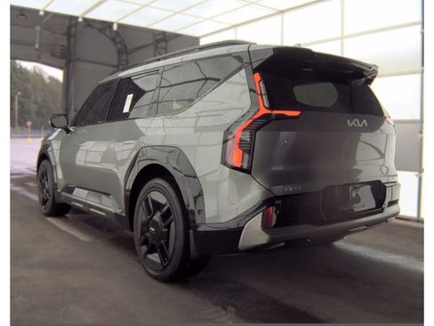 Used 2024 Kia EV9 GT-Line AWD/4WD image 4