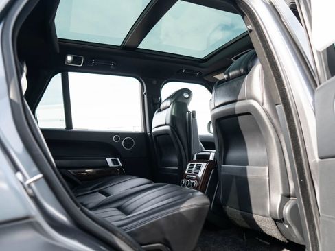 Used 2017 Land Rover Range Rover HSE AWD/4WD image 19