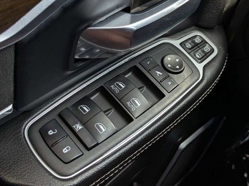 Used 2023 RAM 2500 Laramie AWD/4WD image 22