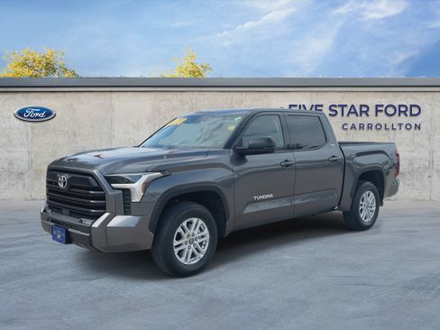 Used 2023 Toyota Tundra SR5 w/ SR5 Premium Package RWD image 4
