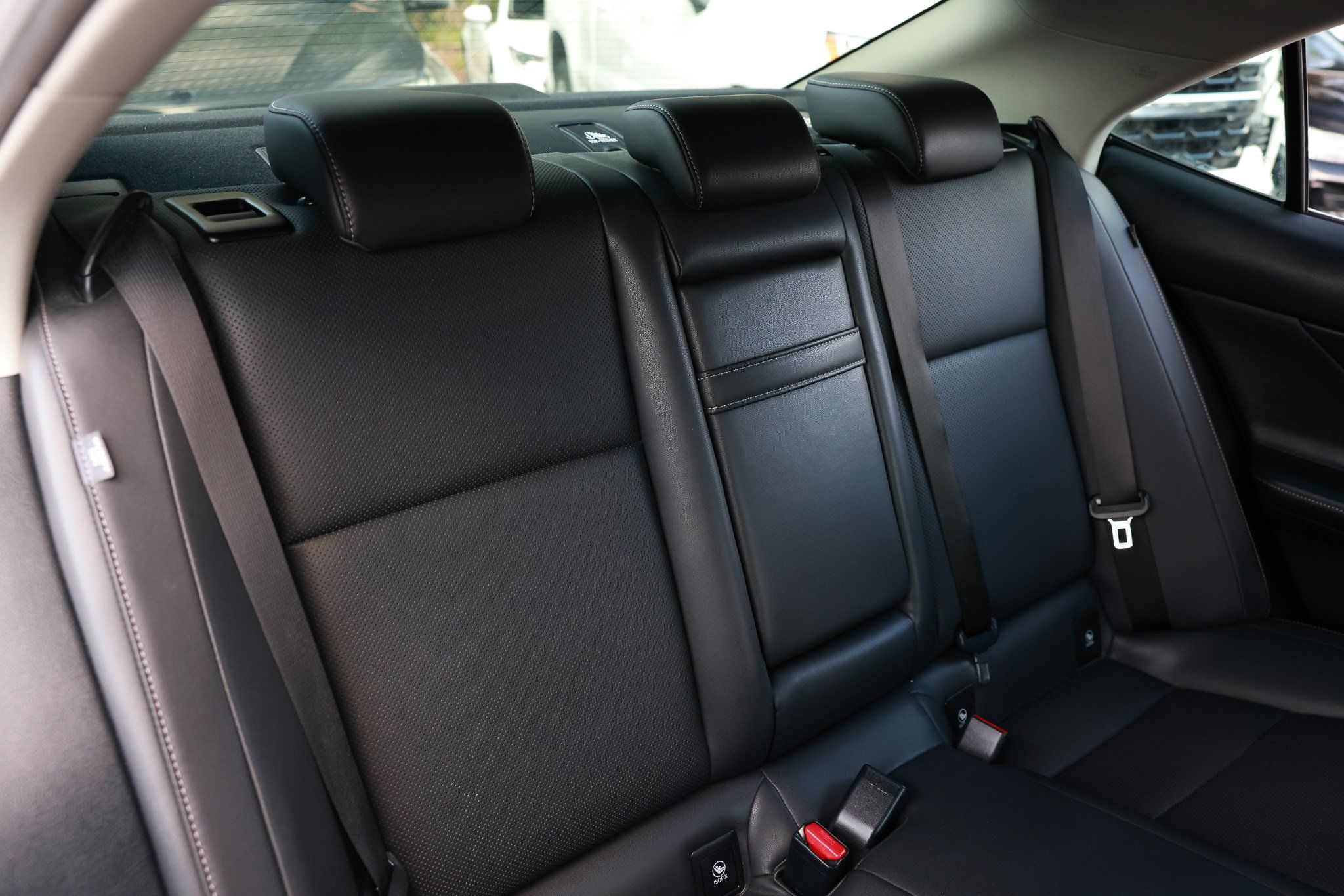 Used 2016 Lexus IS 300 AWD w/ Navigation System Package image 18