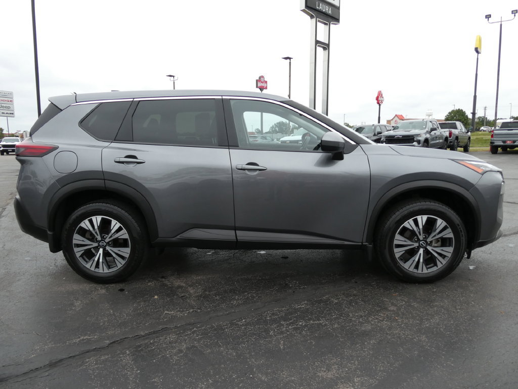 Used 2023 Nissan Rogue SV FWD image 4