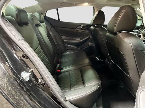 Used 2023 Nissan Maxima Platinum w/ Sport Mat Group FWD image 30