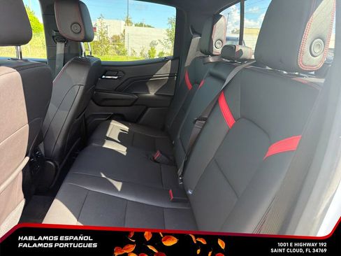 Used 2023 Chevrolet Colorado Z71 w/ Z71 Convenience Package 2 AWD/4WD image 23