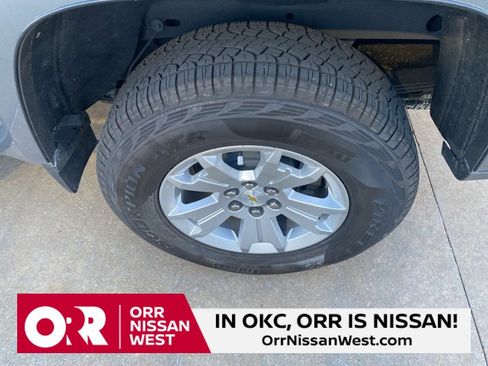 Used 2021 Chevrolet Colorado LT image 9