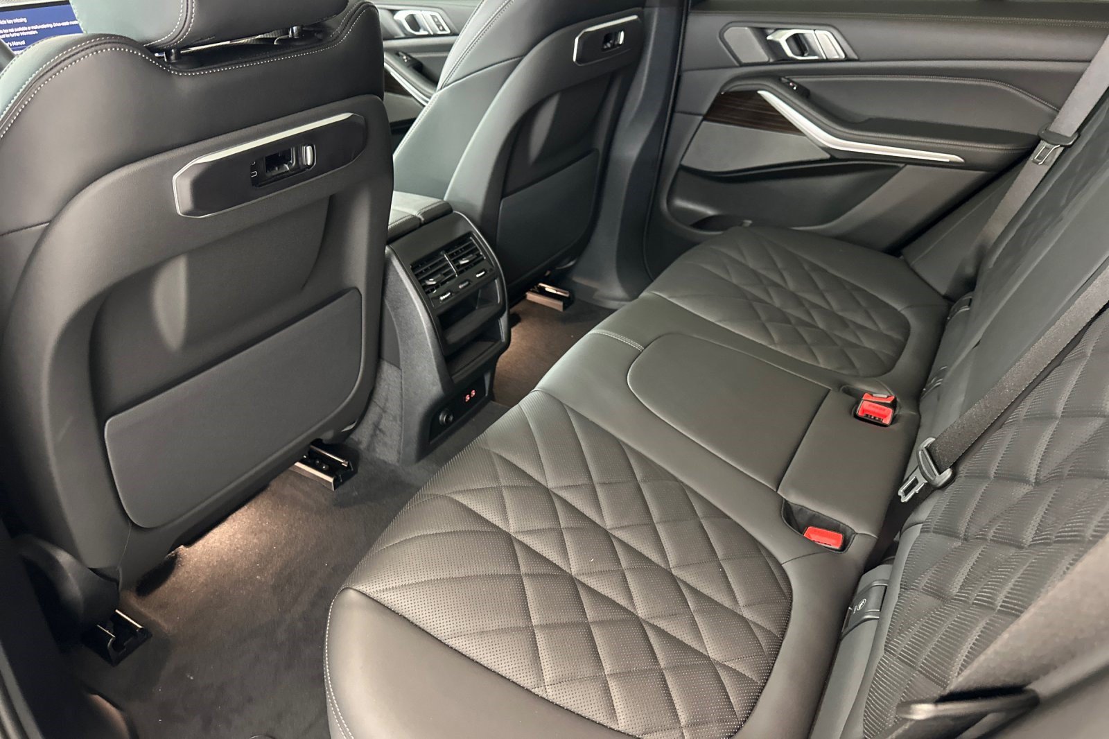 New 2026 BMW X5 sDrive40i w/ M Sport Package RWD image 21