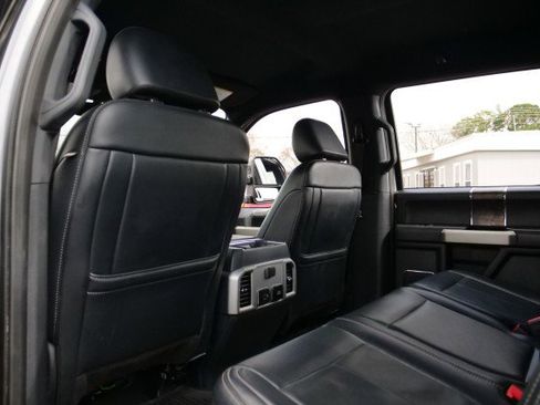 Used 2022 Ford F350 Lariat w/ Black Appearance Package image 26