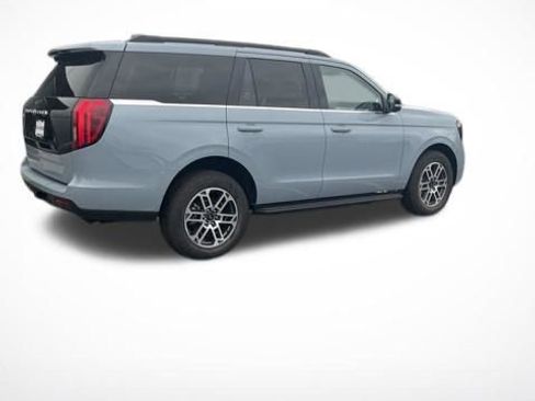 New 2025 Ford Expedition Active image 6