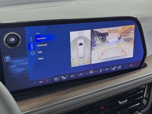 New 2026 Chevrolet Suburban High Country AWD/4WD image 16