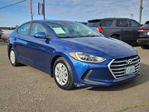 Used 2018 Hyundai Elantra SE image 7