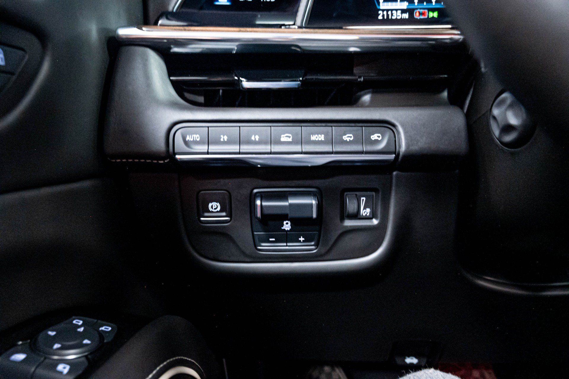 Used 2024 Cadillac Escalade Sport Platinum AWD/4WD image 60