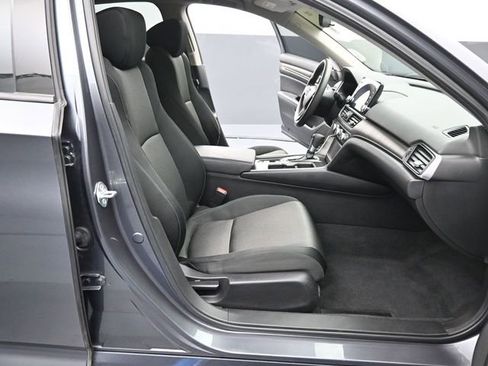 Used 2022 Honda Accord LX image 38