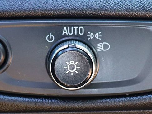 Used 2022 Chevrolet Malibu LT image 41