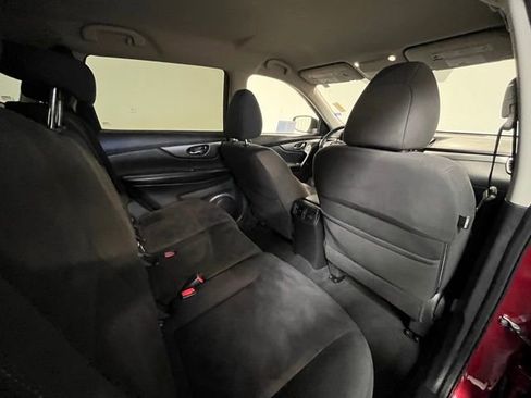 Used 2016 Nissan Rogue S image 12