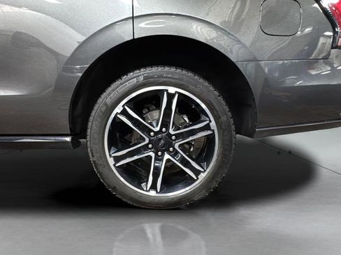 Used 2020 Ford Expedition Limited w/ Equipment Group 303A image 17