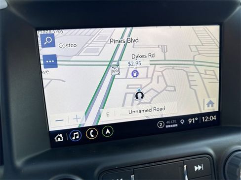 Used 2024 GMC Terrain Denali w/ Denali Premium Package image 18