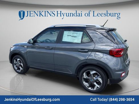 New 2026 Hyundai Venue SEL FWD image 7