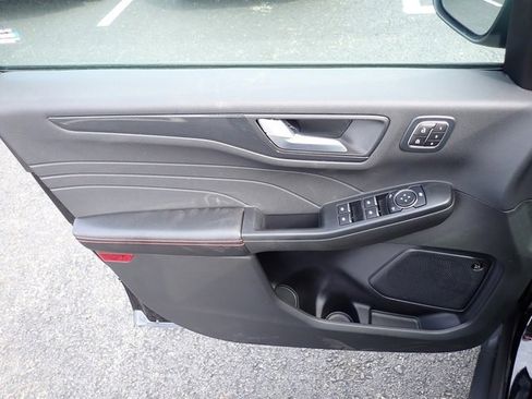 Certified 2023 Ford Escape ST-Line Select w/ Tech Pack #2 image 21