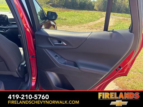 New 2026 Chevrolet Equinox LT w/ LPO, Floor Liner Package image 32