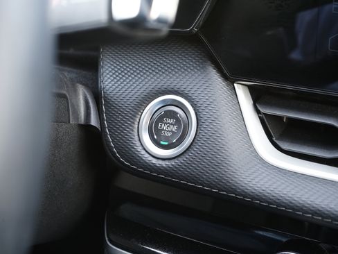 Used 2025 Chevrolet Equinox LT image 25