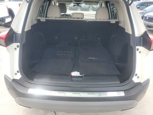 Certified 2021 Nissan Rogue SV AWD/4WD image 14