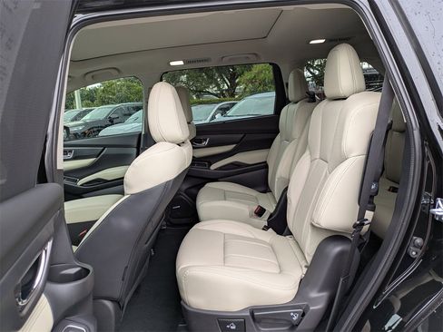 New 2025 Subaru Ascent Limited image 12