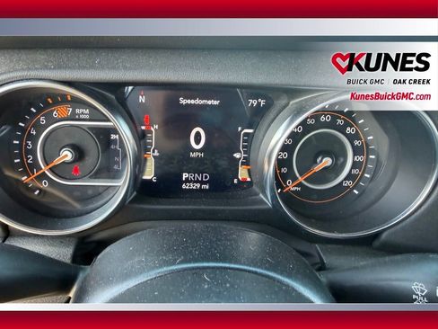 Used 2022 Jeep Wrangler Unlimited Sahara image 15