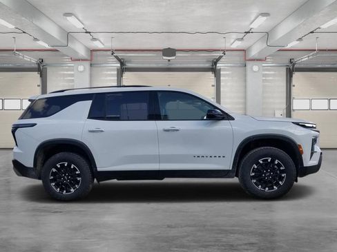 New 2026 Chevrolet Traverse Z71 w/ Enhanced Driving Package image 8