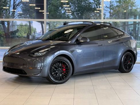 Used 2021 Tesla Model Y Performance AWD/4WD image 1